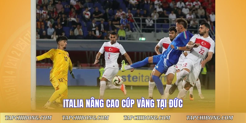 Italia nâng cao cúp vàng tại Đức